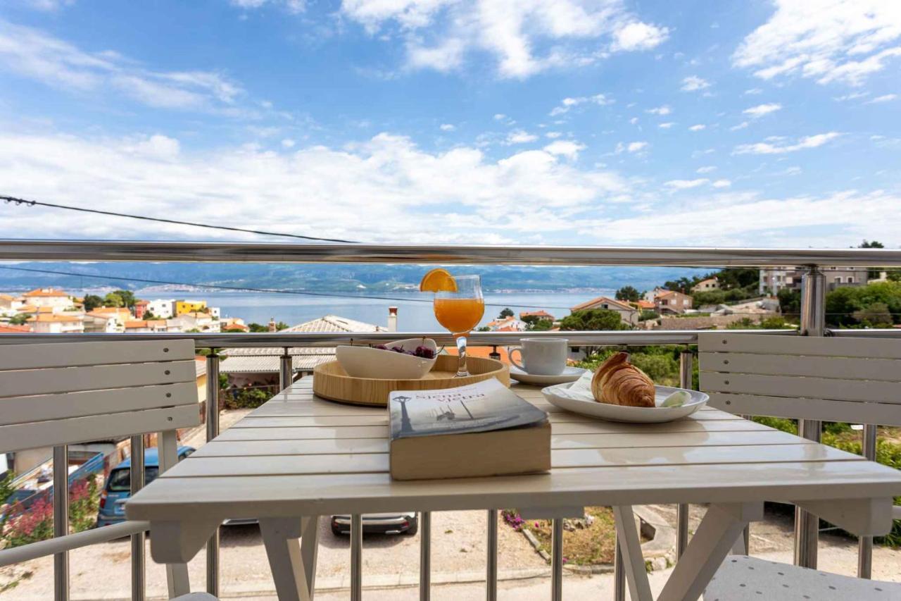 Apartment In Insel Krk 13608